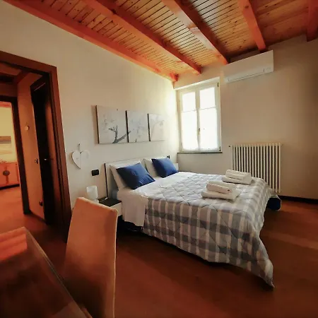 Apartment Antica Corte, Bilocale Nel Centro Storico Di *