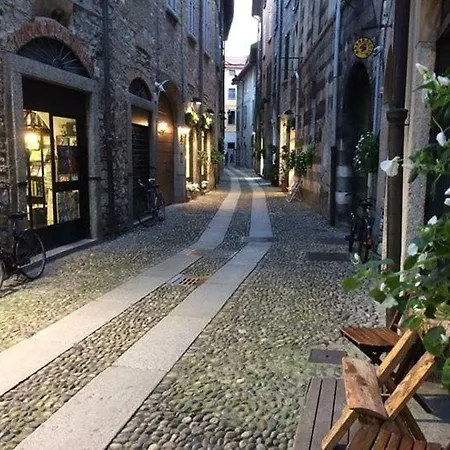 Antica Corte, Bilocale Nel Centro Storico Di Apartment *